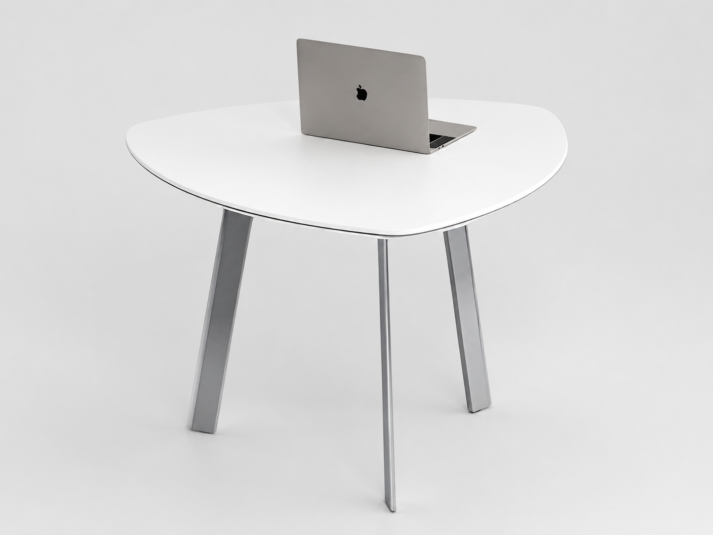 22-KK01 Discussion Table from Big Panda GreySpace